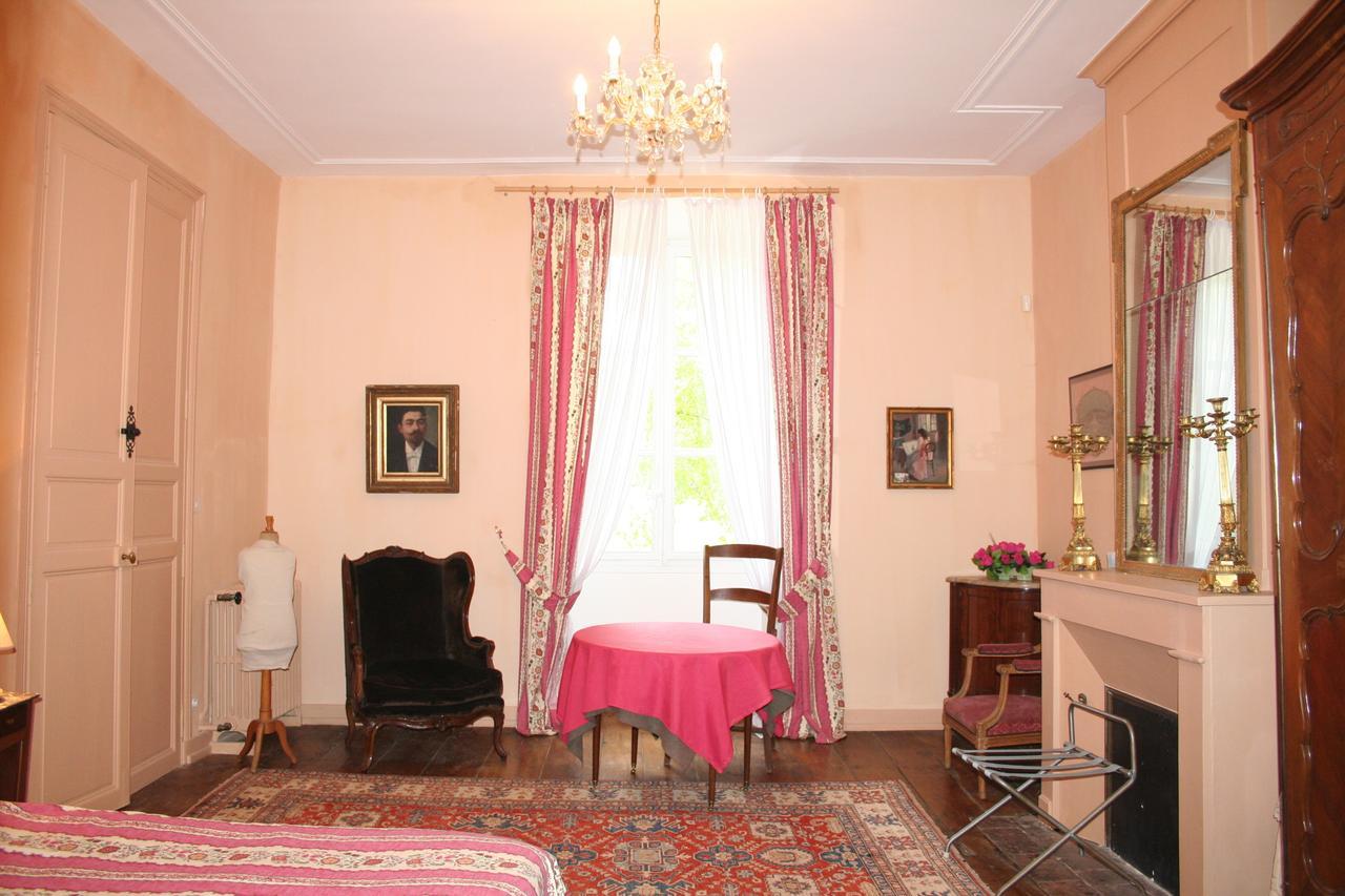 Chateau Manoir De La Leche Touvre 객실 사진