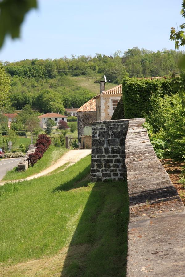 Chateau Manoir De La Leche Touvre 외부 사진